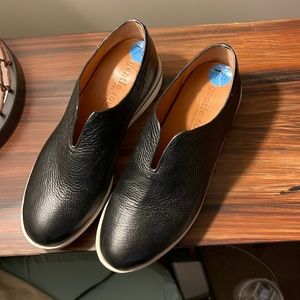 Kenneth Cole gentle souls